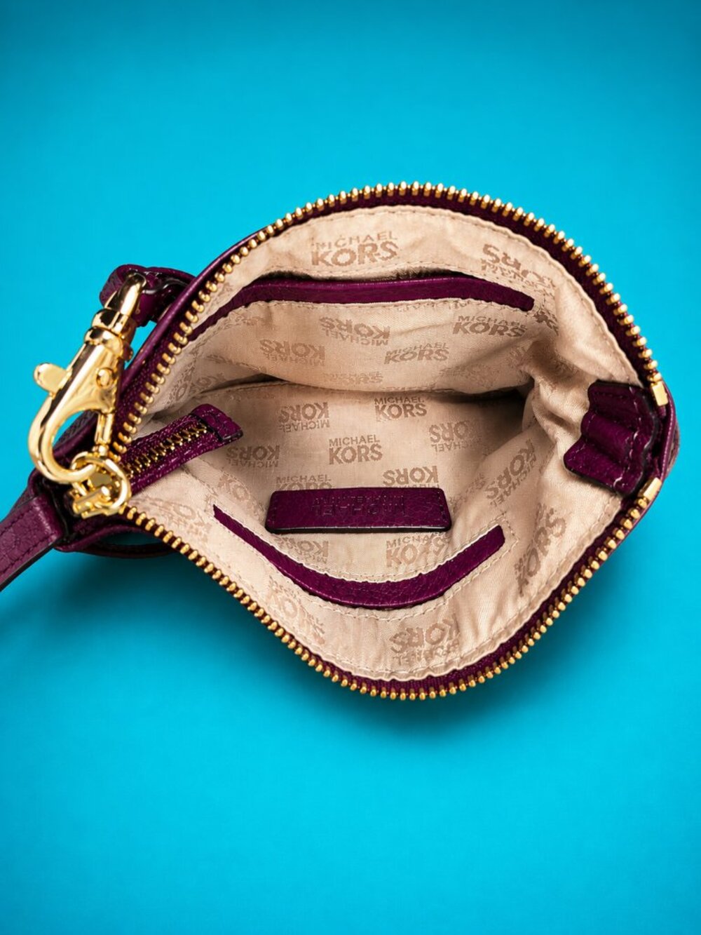 MICHAEL KORS Fulton Iris Purple Pebbled Leather Convertible Wristlet Bag 2018 - Picture 6 of 10